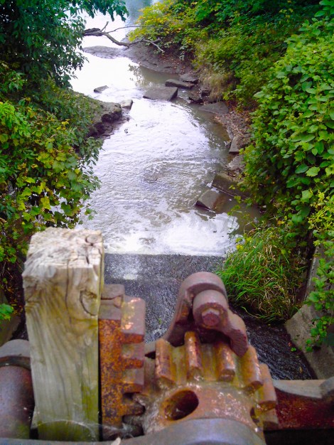 Why would it need to go up? Maybe it isn’t a drawbridge? 